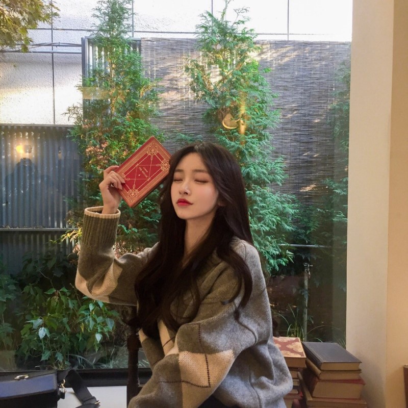 Áo Len Tay Dài Cổ Chữ V Form Rộng Họa Tiết Sọc Caro Phong Cách Vintage Hàn Quốc | BigBuy360 - bigbuy360.vn