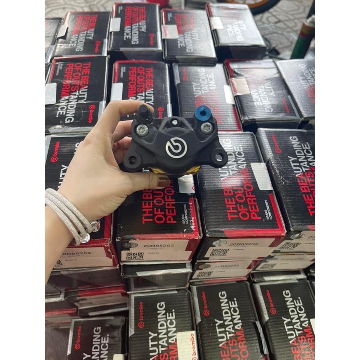 Heo Brembo 2 pis đối xứng màu đen chính hãng