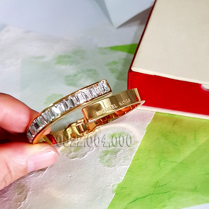 Vòng tay thời trang có cẩn đá VZ829