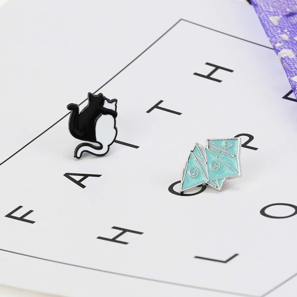 Trâm Cài Áo Hình Mèo Đen Trắng Tráng Men Dễ Thương Cho Bé