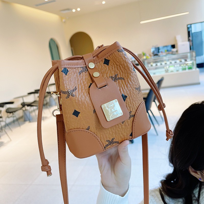 Túi xách mẫu siêu hot 2022 dành cho bé gái - Hàng Quảng Châu Cao Cấp (8811)