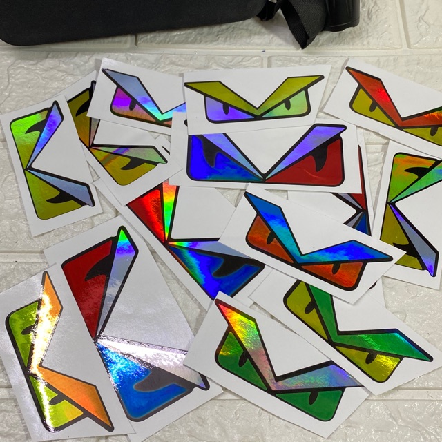 tem con mắt Fendi phản quang