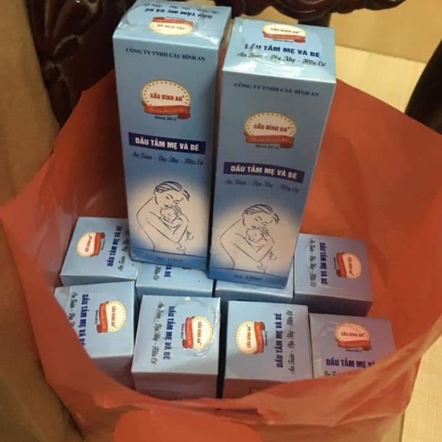 Sữa tắm mẹ và bé cầu bình an