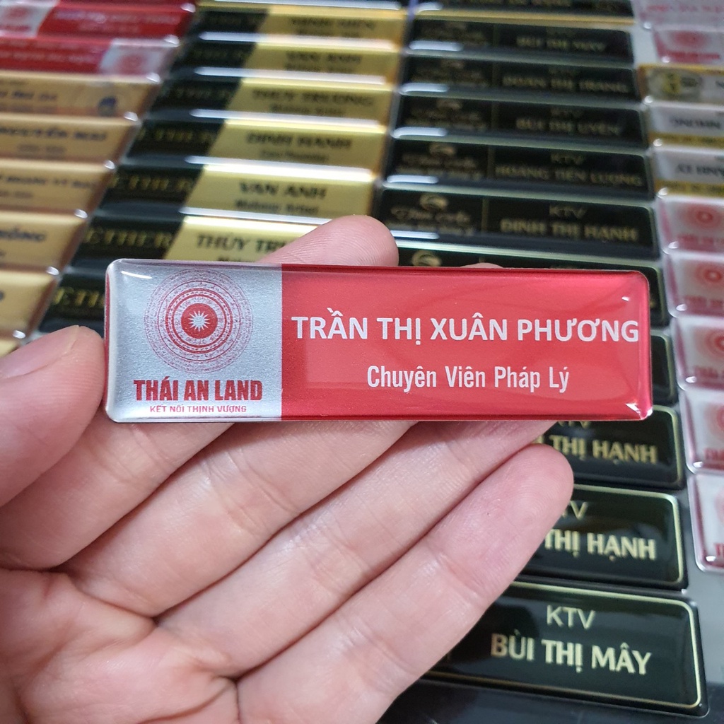 Bảng tên nhân viên in sẵn tên - 70x20mm