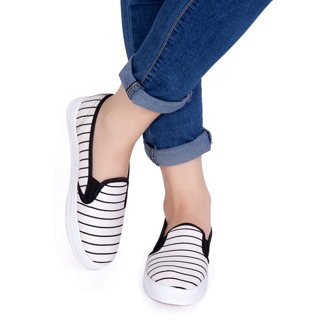 GIÀY LƯỜI SLIP ON ÊM CHÂN GIÁ TỐT(MẪU 1)