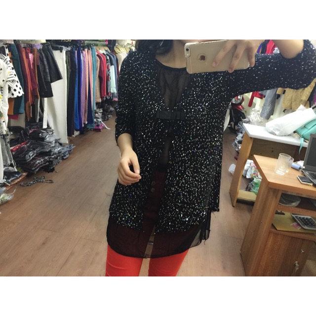 Áo đính hạt lấp lánh