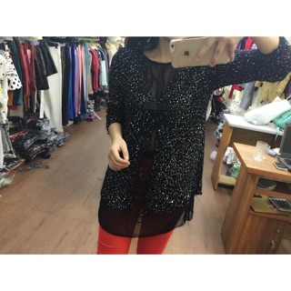 Áo đính hạt lấp lánh