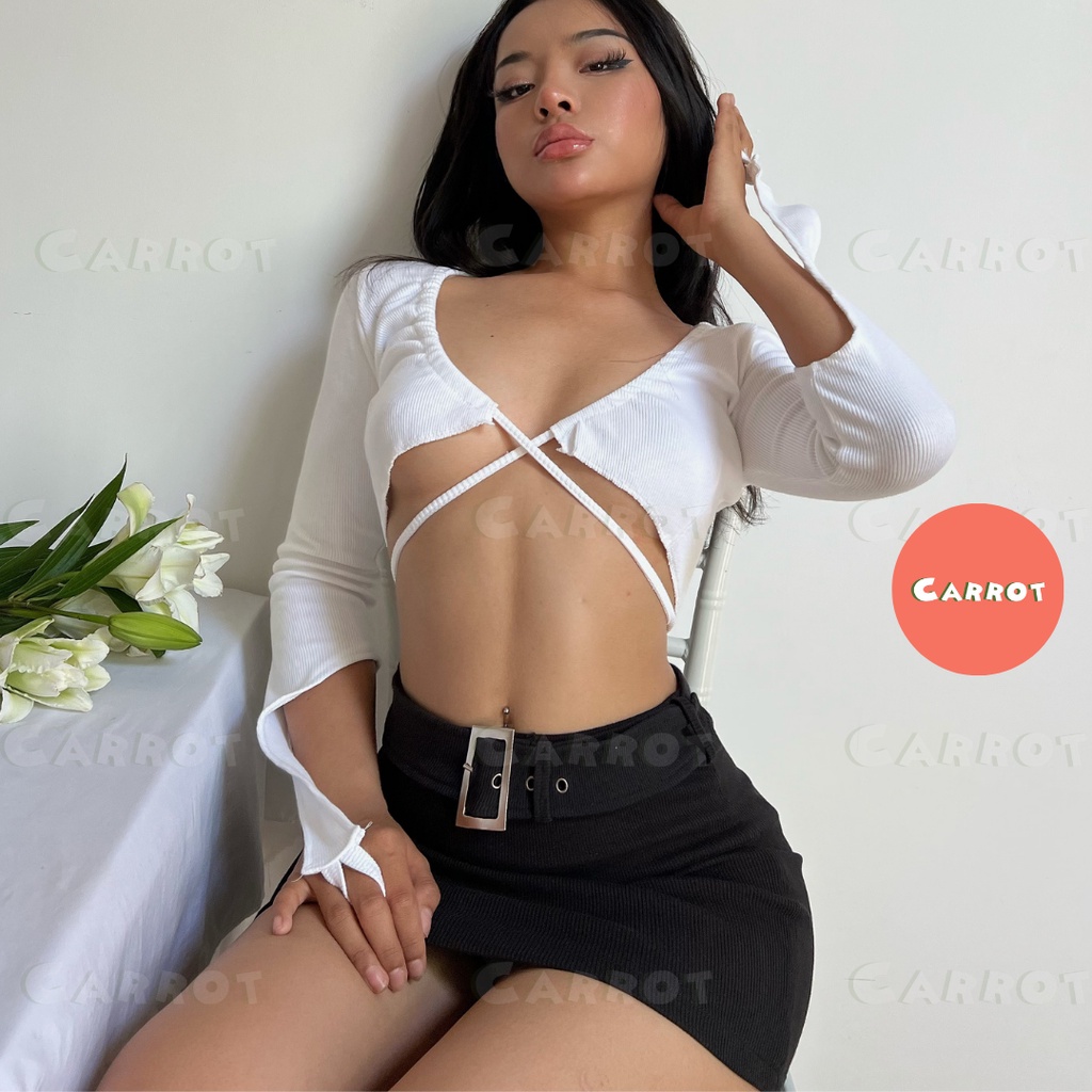 Áo croptop tay dài sexy trắng thiết kế chân váy đen basic ôm eo tôn dáng trendy thời trang nữ carrotxinhdep