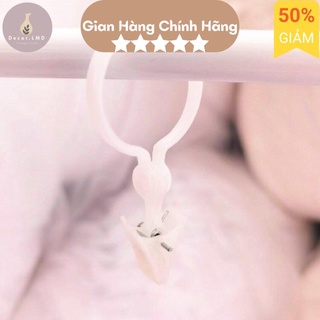 Móc treo rèm trắng