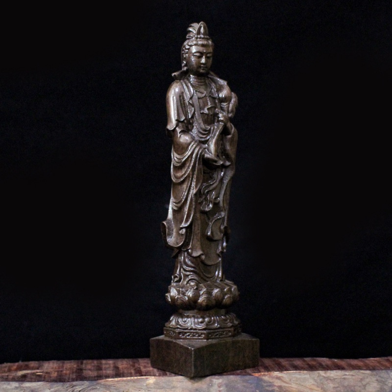 Tượng Phật Bà Quan Âm Bằng Gỗ Trầm Hương Cao 21 cm