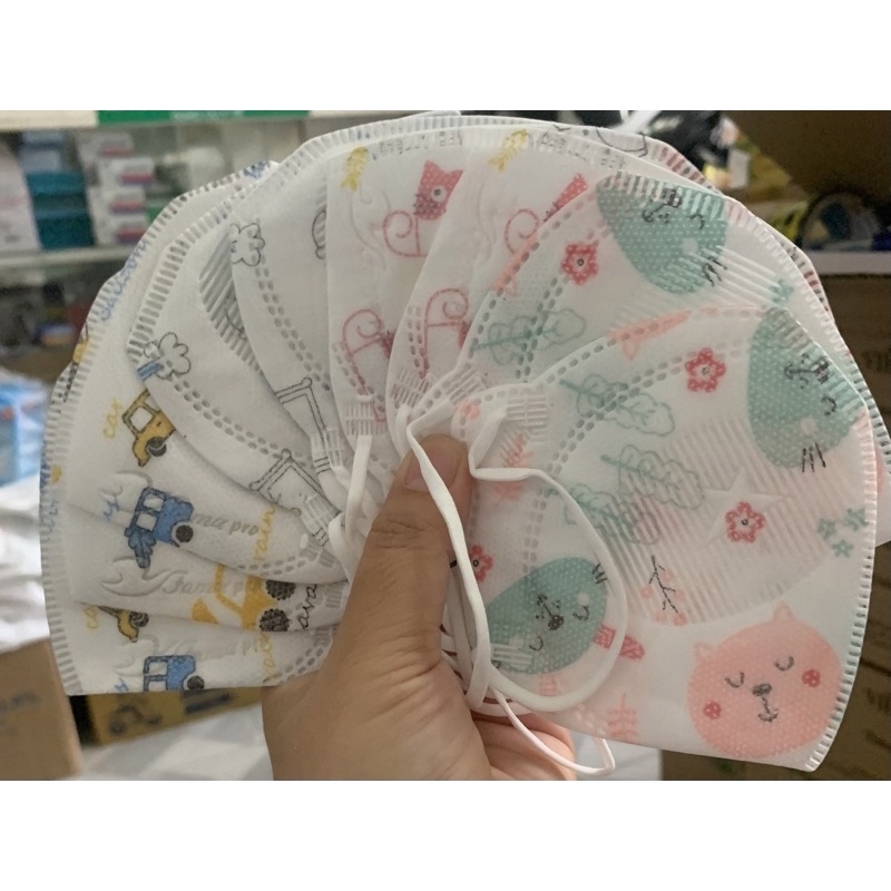 Khẩu trang fampro - Gấu Du Du cho bé 3 đến 6 tuổi