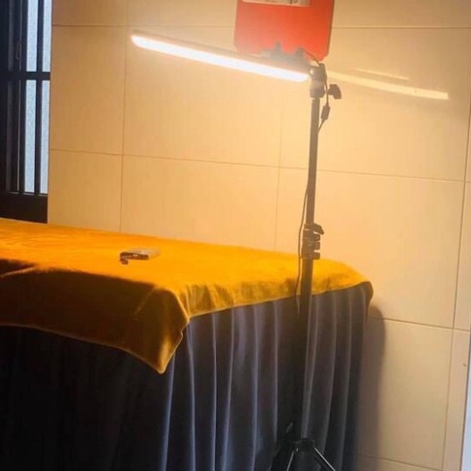 ĐÈN LIVESTREAM CAO CẤP, HỖ TRỢ LIVETREAM BÁN HÀNG, CHỤP HÌNH MAKE UP ,MAKEUP TRANG DIEM