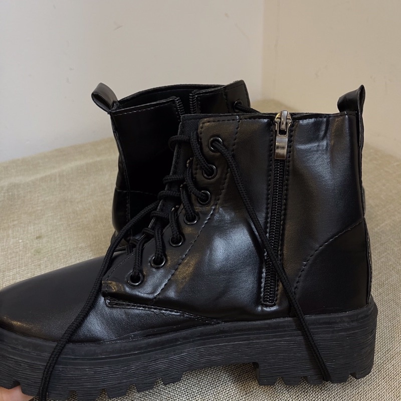 [XẢ KHO] boot đen buộc dây | BigBuy360 - bigbuy360.vn