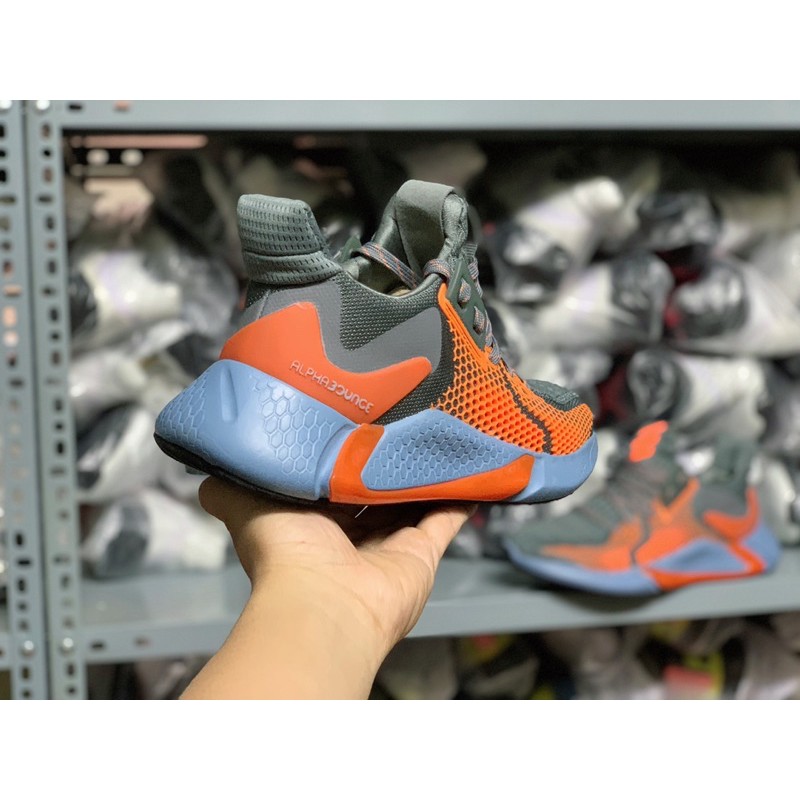 Giày AlphaBounce InstinctM màu Xám Cam