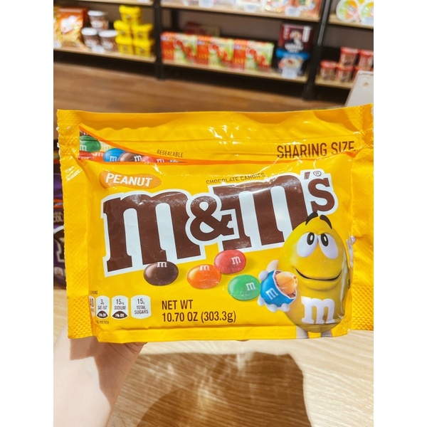 CHOCOLATE HERSHEY’S KISSES & m&m