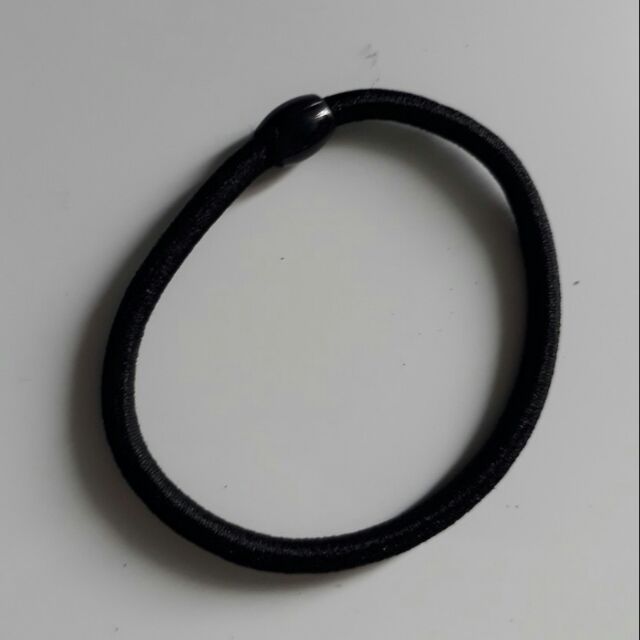 1 sợi thun cột tóc đen