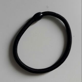 1 sợi thun cột tóc đen