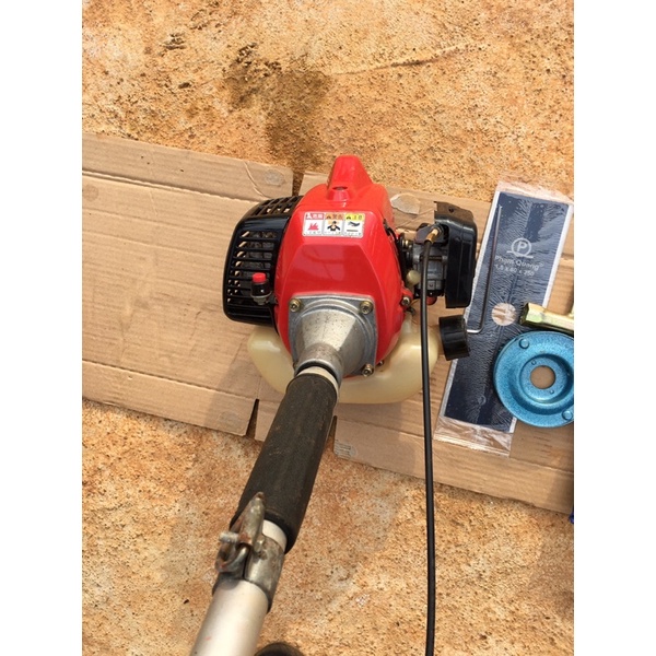 Máy cắt cỏ Nhật bãi  zi nguyên bản 26cc nòng 34li bao Sài chế 2 kim