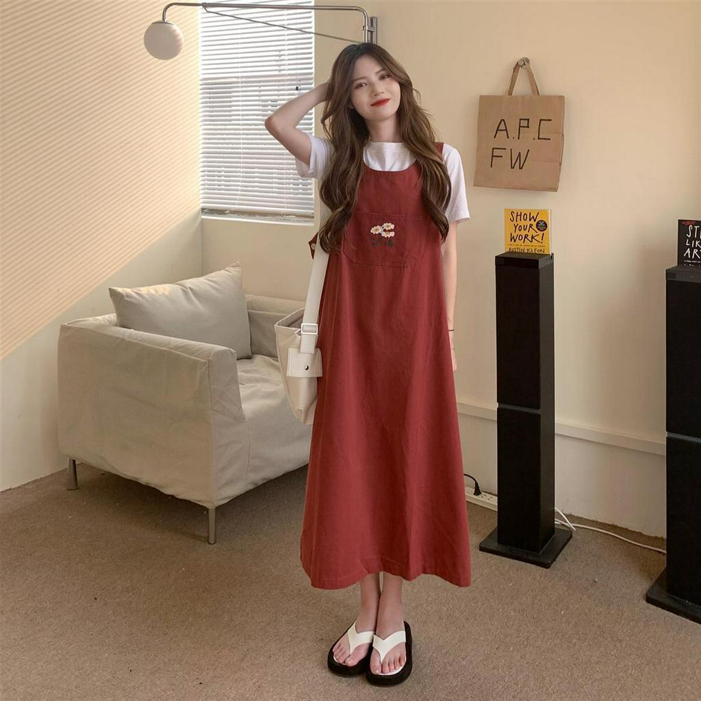 Set Áo Thun Ngắn Tay Thêu Họa Tiết Và Chân Váy Yếm Thời Trang Dành Cho Nữ