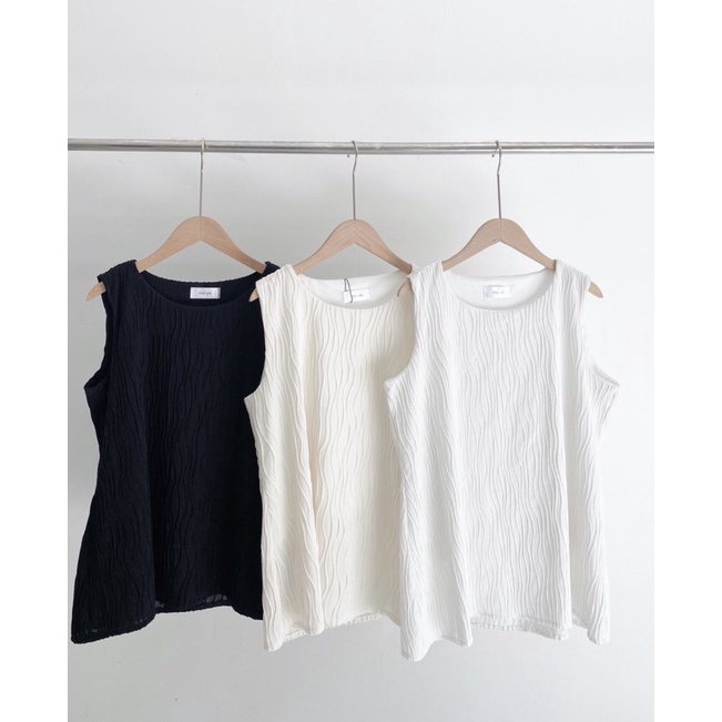 Áo sát nách gợn sóng Sora Top Ma Vie