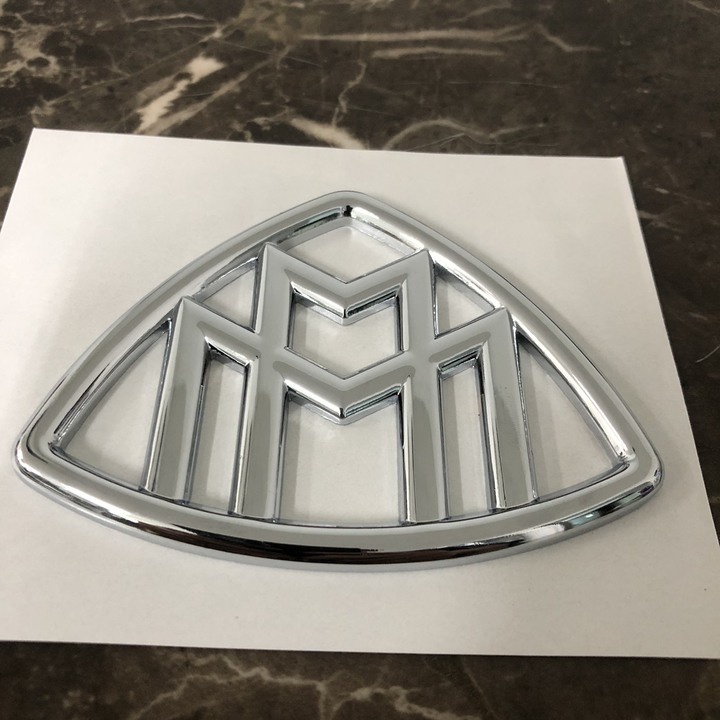 Bộ 2 chiếc logo biểu tượng gắn hông xe Maybach, logo form mới dùng cho xe Maybach đời mới 2022