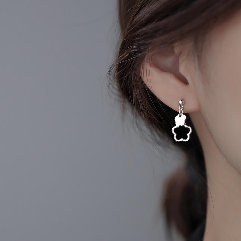 Bông Tai Hình Hoa Rỗng Dễ Thương Thanh Lịch Đơn Giản Cho Nữ/Bé Gái