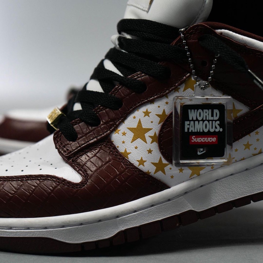 Phụ kiện Tag treo giày SUPR3M3 x N!ke SB Dunk Low