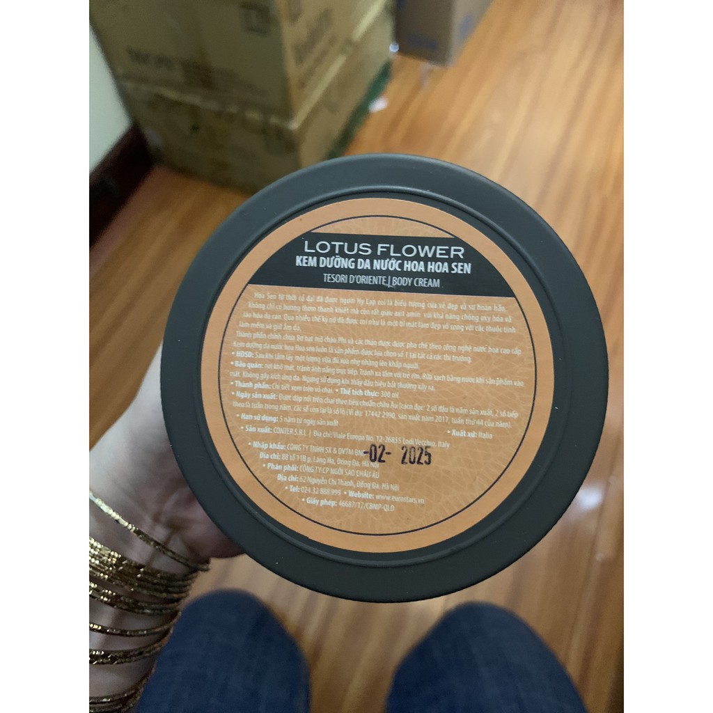 Kem Dưỡng Da Dưỡng Ẩm Nước Hoa Hương Hoa Sen Ý Tesori D'Oriente (300ML) | BigBuy360 - bigbuy360.vn