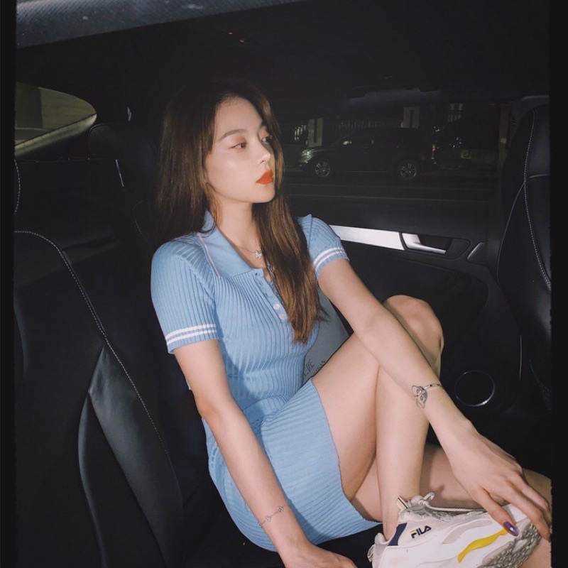 Váy body len dệt kim màu xanh