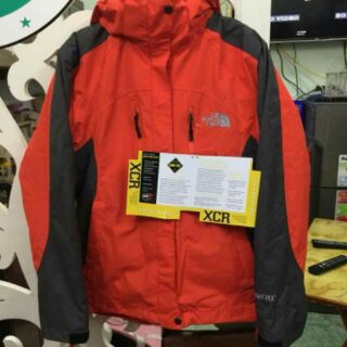 Áo gió 2 lớp TNF