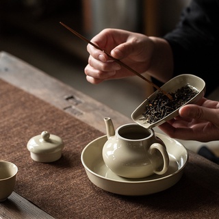 Ấm sứ men tro nung củi