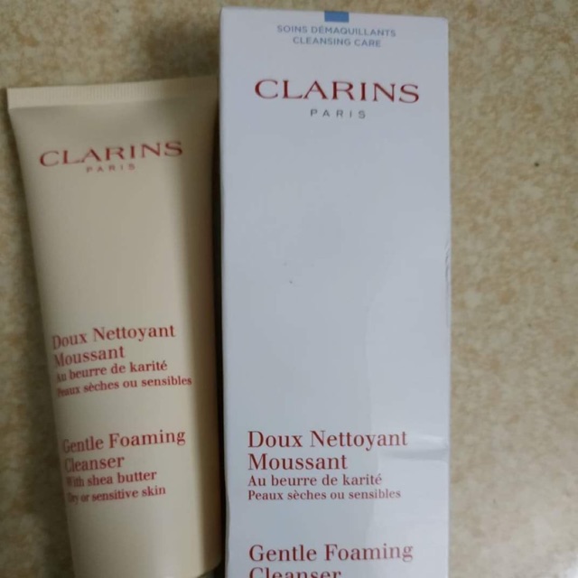 Sữa rửa mặt Clarins