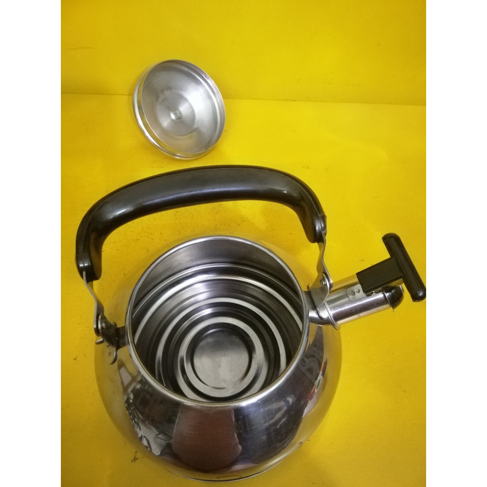 Ấm inox có còi hú nội địa Nhật (2.5L) (420), Dùng được bếp từ