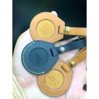 Airtag cover handmade - vỏ bảo vệ airtag bằng da - hàng leather handmade