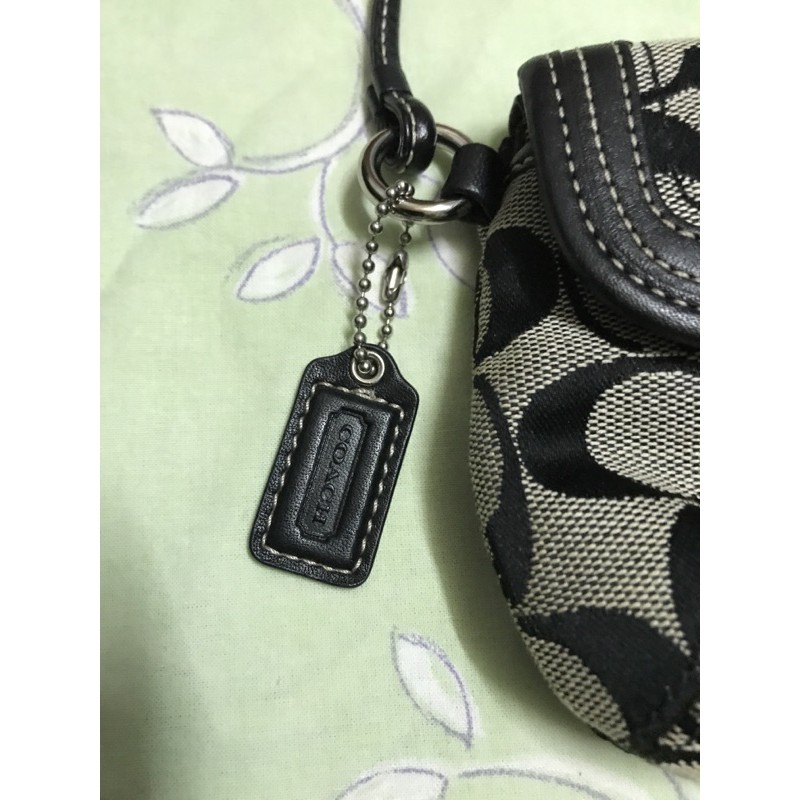 Ví mua từ nước ngoài ,hiệu COACH , chuẩn Auth của Mỹ 🇺🇸 .