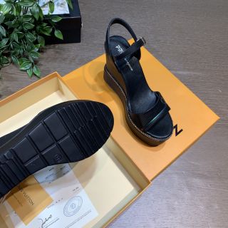 Xăng đan đế xuồng cao cấp