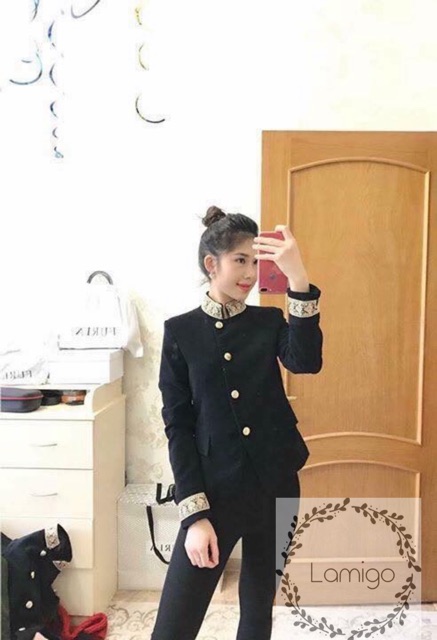 ( hình thật) áo dạ dáng ngắn viền vàng sang chảnh