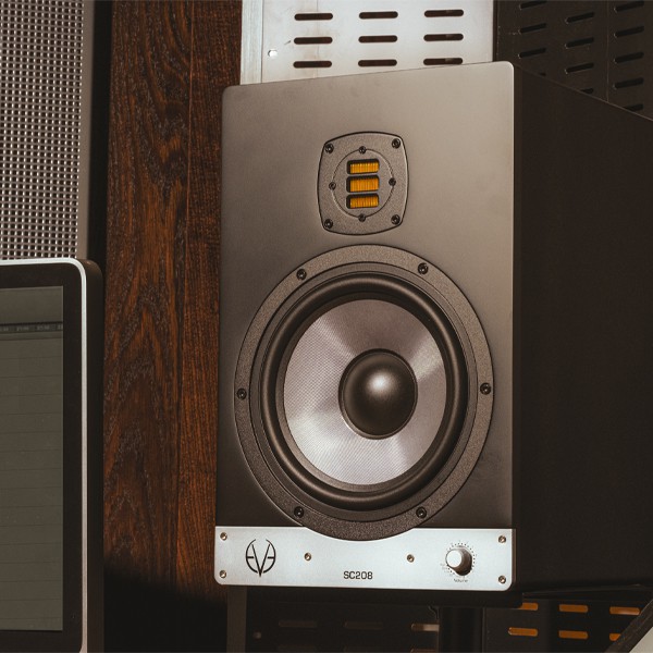 Loa Kiểm Âm Phòng Thu Eve Audio SC208 - 8" Two-Way Active Studio Monitor (1 Cái)