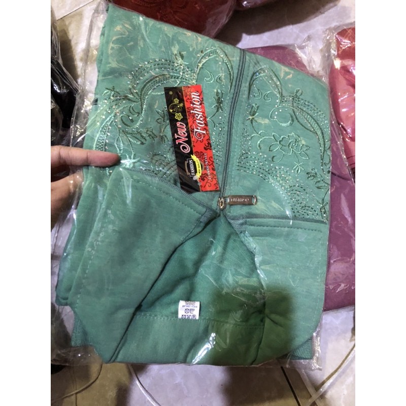 Áo khoác thun trung niên thêu hoa văn | BigBuy360 - bigbuy360.vn