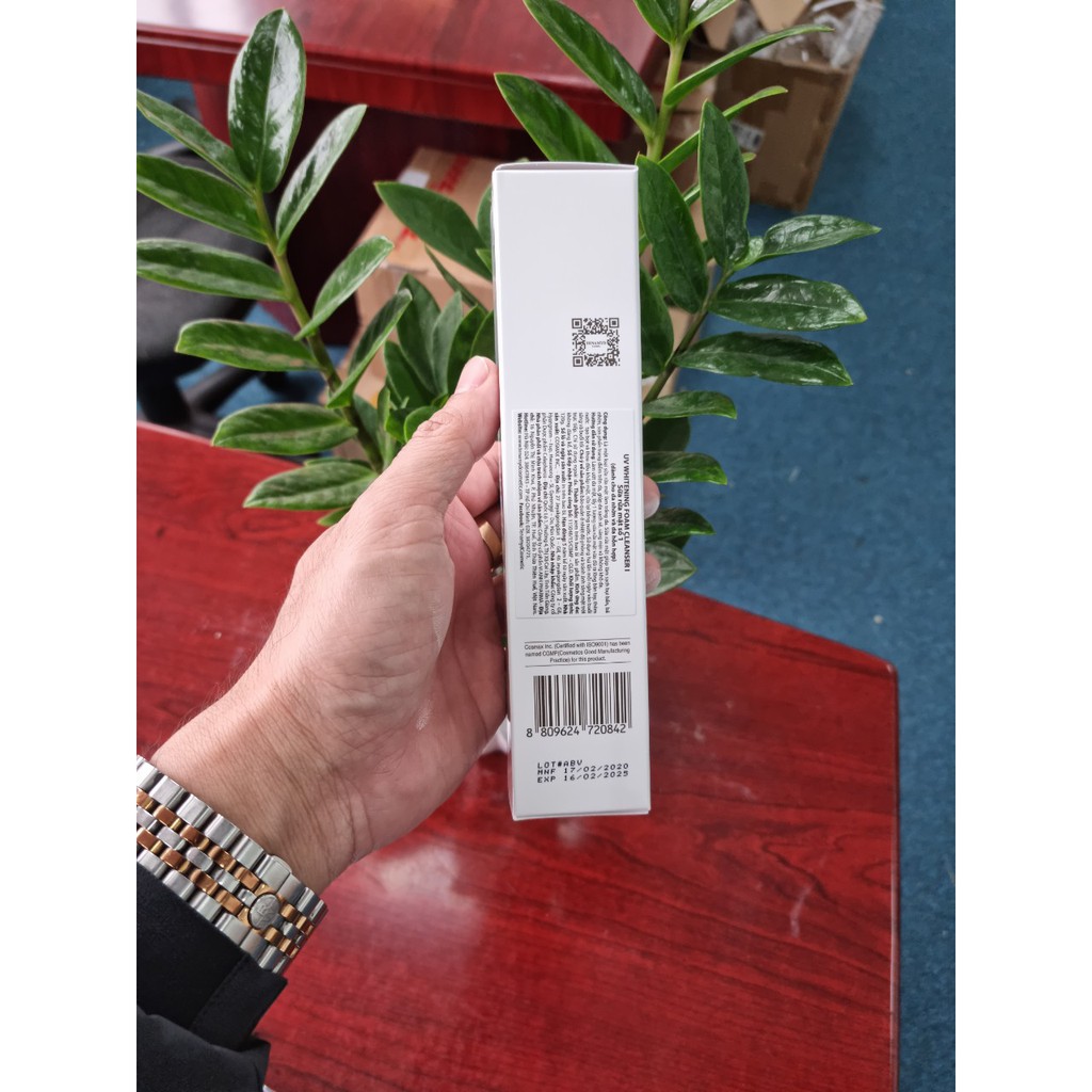 Sữa rửa mặt trắng da Fresh White Sand TENAMYD 120ml | BigBuy360 - bigbuy360.vn