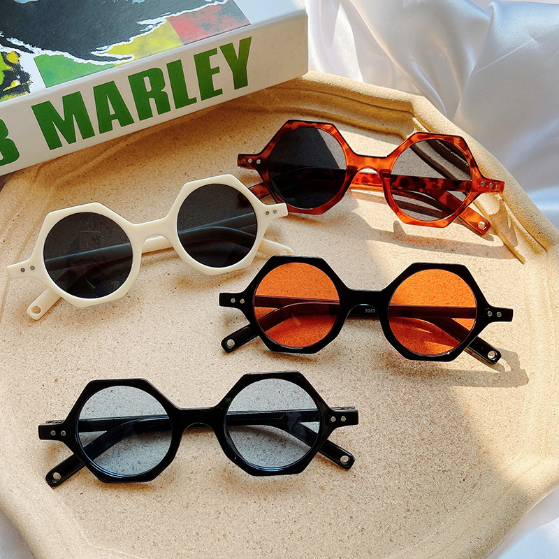 Kính mát thời trang Âu Mỹ phong cách 2021