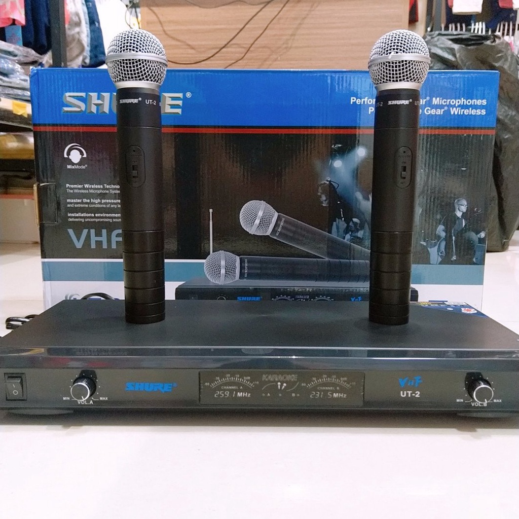 Micro Không Dây SHURE UT2 Micro Karaoke Có Độ Nhạy Cao Chống Hú Cực Tốt Tần Số Sóng Ổn Định Giúp Chống Tạp Âm