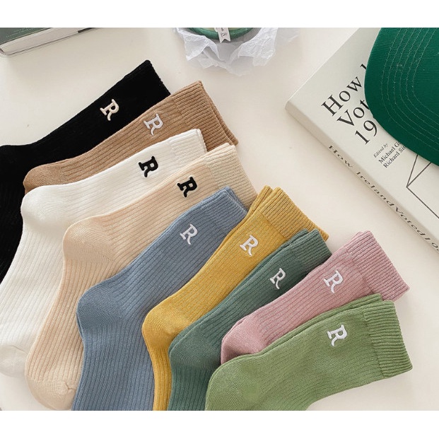 Vớ Tất chữ R cổ cao Nam Nữ phong cách thể thao, trẻ trung, năng động.