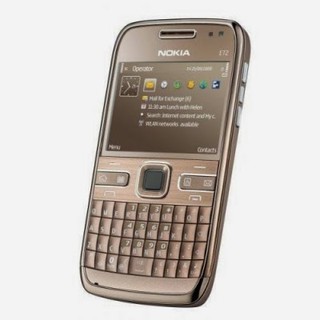 ĐIỆN THOẠI NOKIA E72 ZIN ĐẸP WIFI 3G