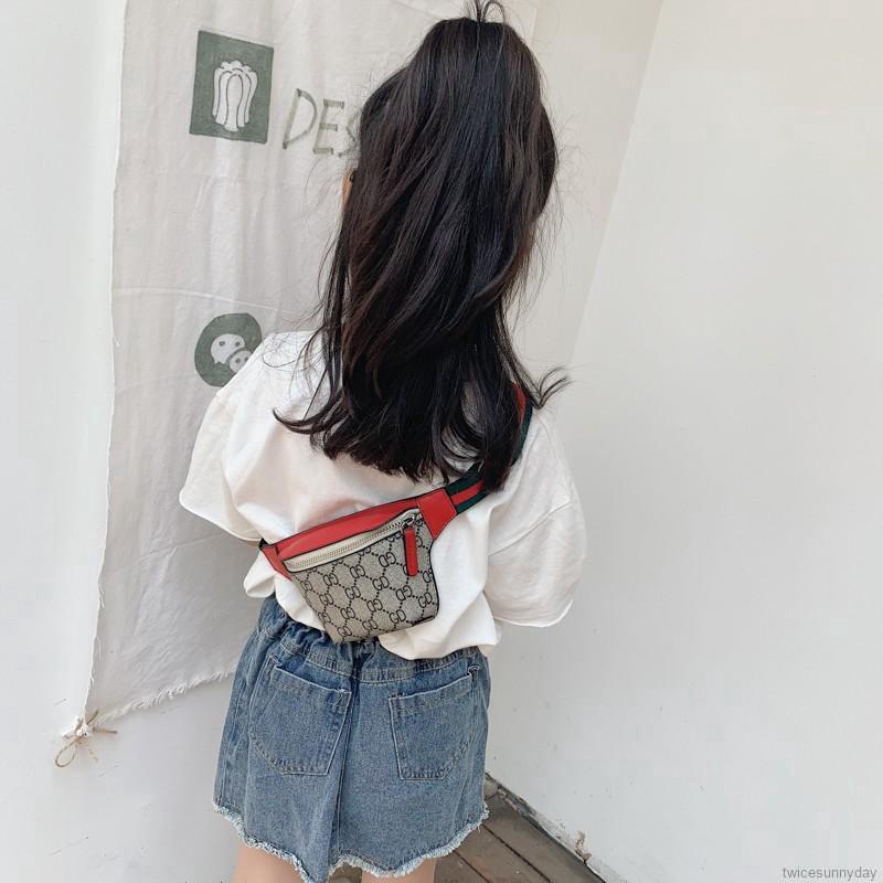 Túi đeo chéo ngực in hoa thời trang cổ điển