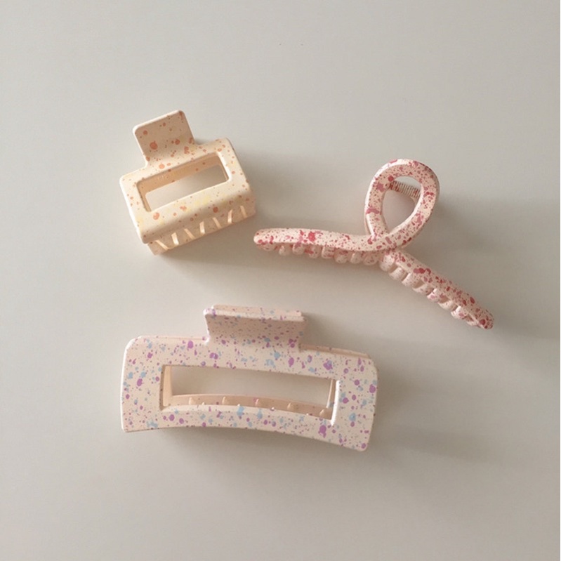 Kẹp tóc nửa đầu chấm đốm xinh xắn