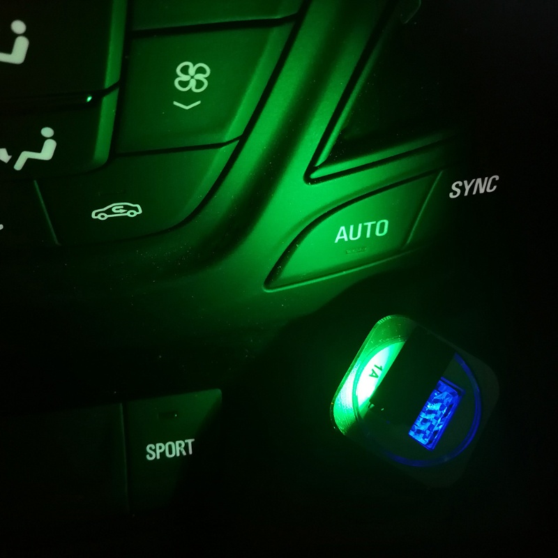 Đèn Led Usb Mini 8 Màu Rgb Thay Đổi Màu Sắc Tiện Dụng Cho Xe Hơi / Laptop Thông Minh