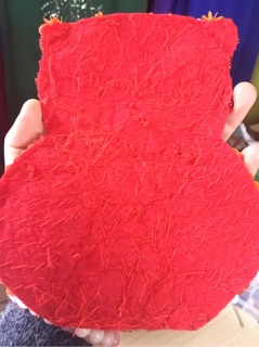 Cú đỏ kết cườm 