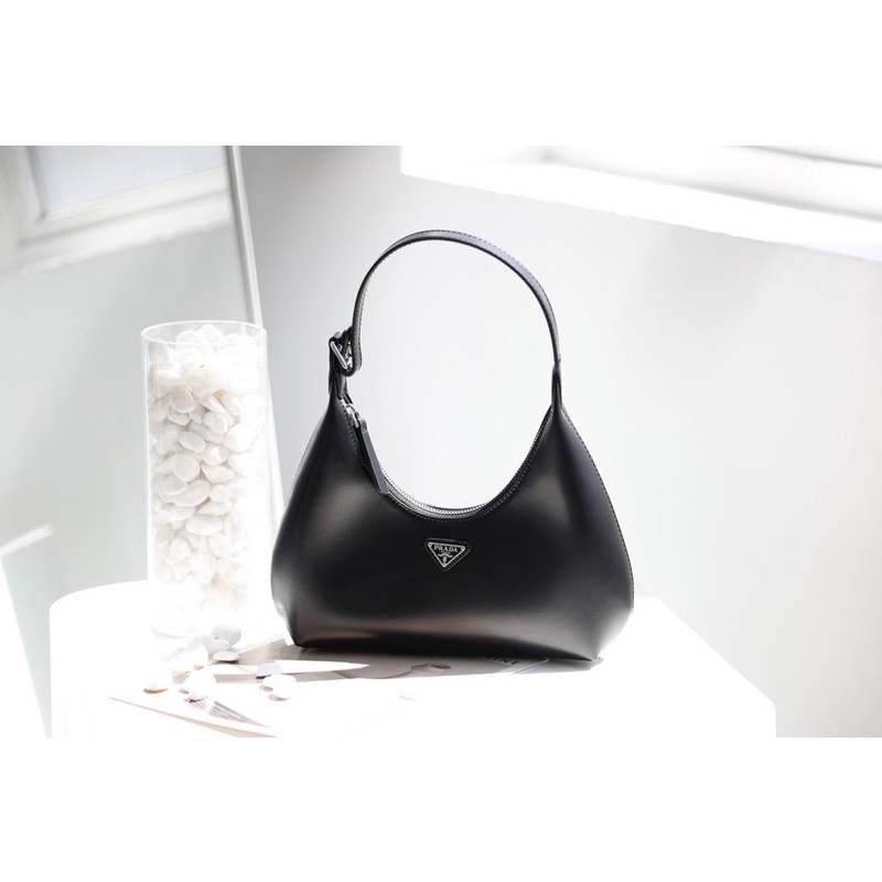 TÚI PRADA KẸP NÁCH SZ26