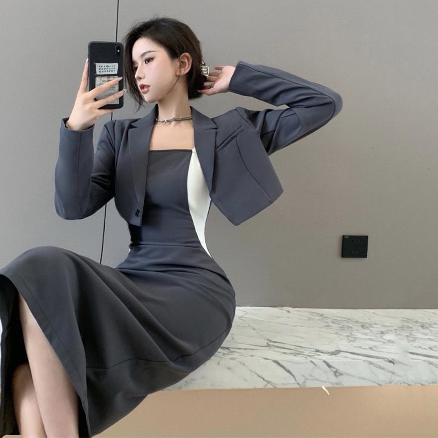 Set đầm ngắn và áo khoác mẫu mới thời trang mùa xuân 2022 dành cho nữ